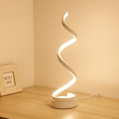 China Lighting Functions New Arrival Multifunctional LED Humidifier Table Desk Lamp With Best Quality for sale