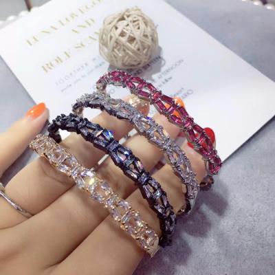 China 2021 TRENDY gold plated women bracelets fashion bangle chain ring vintage cuff bracelets for sale