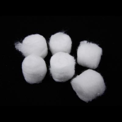 China Custom Logo Custom Logo Medical Disposable Sterile Absorbent Cotton Balls One Time Use for sale