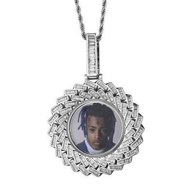 China Hiphop Hiphop Sublimation Jewelry Blank Gold Circle Silver Zircon Custom Photo Print Necklace for sale