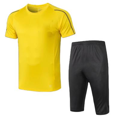 China Short Sleeve Football Jersey Sets Team Sports Club Football T-shirt Sets Soccer Jersey Uniform Suit for sale