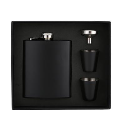 China Drinking present wedding idea pravite label hip flask good for groomsman and bridesmaid for sale