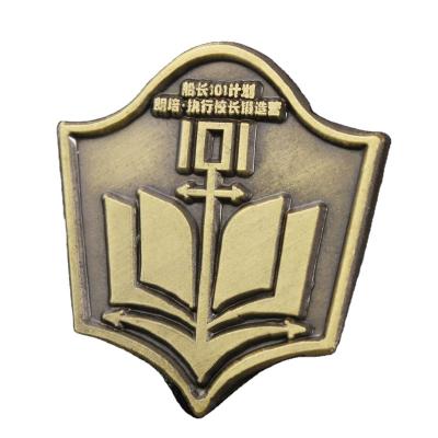 China Europe Lapel Pin Maker Brooch Lapel Pin Metal Badge and Medal Customized Soft and Hard Enamel Lapel Pin for sale