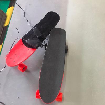 China 7-ply Maple Board Weight NEW Feeling Electric Skateboard Say No To Remote Controller Electric Panel Hands Free E Board Power Skateboard for sale