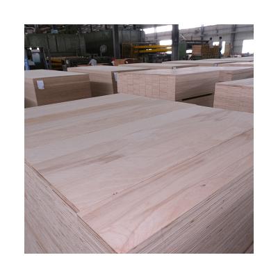 China New Type Farmhouse Construction Compound Wood Grain Texture Waterproof Adhesive Flooring Raw Material for sale