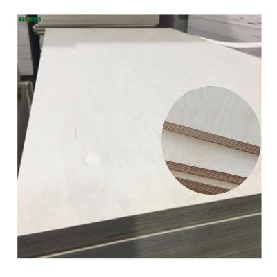 China Modern Clothes Booth Plywood Display Racks Boards 18mm Laminate Plywood 18mm For Indoor for sale