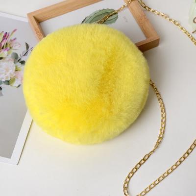 China Fashion Wholesale Women's Round Shape Faux Fur Cross - Body Bag Plush Purse Lady Shoulder Bag Fur Circle Clips Purse Fuzzy Fur Handbags for sale