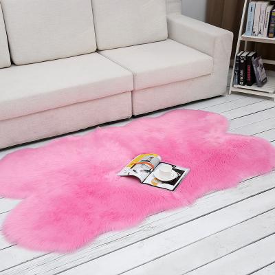 China Luxury washable artificial plush sheepskin faux fur rug for home decor nordic faux fur rug blanket polyester living room rug for sale