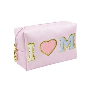 China Custom Colored High Quality Letter Colored Cosmetic Correction Pouch Large Capacity PVC Handled Waterproof Transparent Makeup Bag for sale