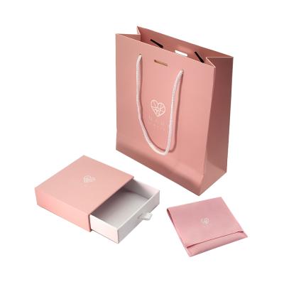 China Recyclable Jewelry Packaging Paper Bag For Jewelry for sale