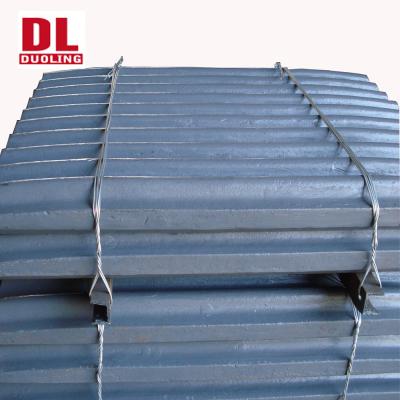 China Quarry MANGANESE STEEL MN18 MN13 JAW UP PLATES FOR JAW CRUSHER SPARE PARTS for sale