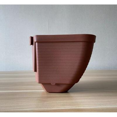 China Eco - Friendly Mini Wall Mounted Flowerpots Indoor Decorative Garden Hanging Wooden Flower Pot for sale