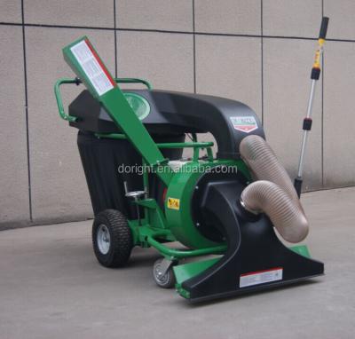 China Chipping Self Propelled Gasoline Powered Garden Vacuum Wood and Leaf Chipper Shredder for sale