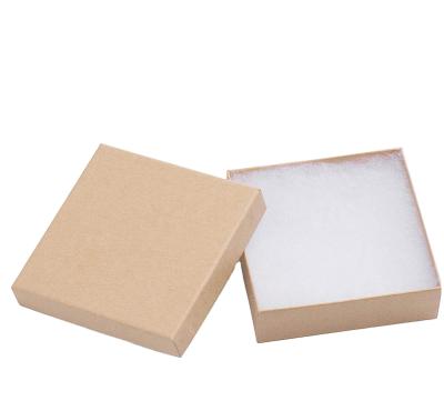 China Recycled Materials 3.5x3.5x1 Inches Cardboard Bracelet Gift Jewelry Boxes With Cotton Filled for sale