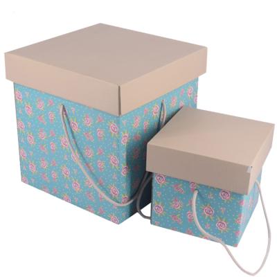 China Handmade Custom Small / Large Gift Packaging Cardboard Boxes Set With Fancy Lids For Product With Handle for sale