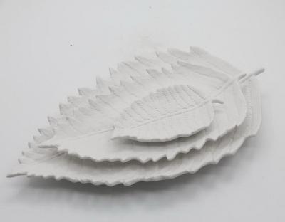 China Contemporary Wholesale Leaf Shaped Ceramic Plate for sale