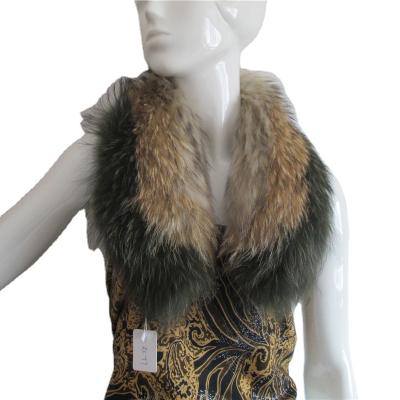 China Natural Fur Collar Raccoon Upholstery Ladies Natural Fur Collar Jacket With Fur Collar for sale