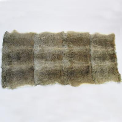 China Heavy Fluffy Genuine Chinese Rabbit Fur Dish Hare Density Bed Fur Throw Soft Rabbit Fur Dish for sale