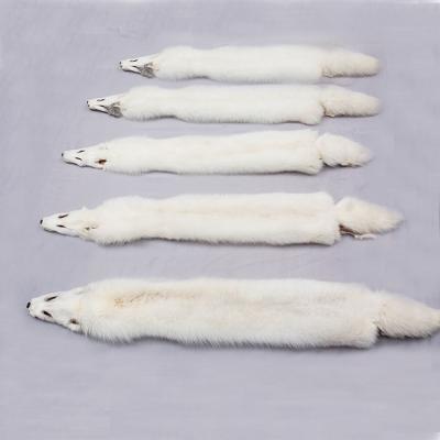 China Wholesale Custom Different Color Fluffy Luxury Genuine Fox Fur Pelt From Garment Factory Real Fur Skin Supplier for sale