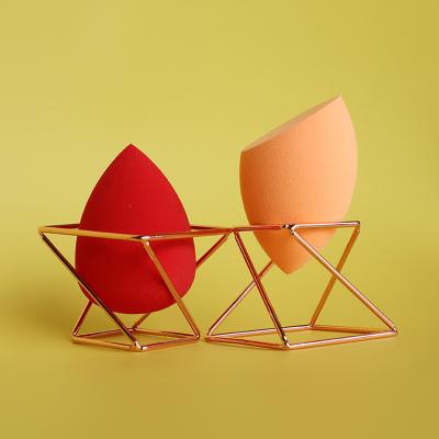 China Makeup Sponge Blender Pinkz Metal Blender Sponge Rack Drying Rack Drying Rack Egg Powder Puff Display Stand Free Sample for sale