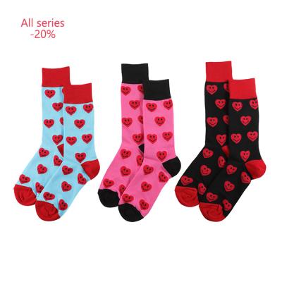 China Hot Selling Custom Made Happy Sports Socks Valentines Day Gift Health Care Institutes Hearts Socks Men/Women for sale