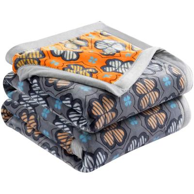 China Coral Reversible Patterned Anti Pill Knitted Polyester Fleece Fabric Rolls Super Soft Double Sides Hometextile For Blanket for sale