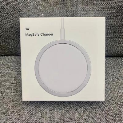 China Original Magnetic Mobile Phone 15W Wireless Charger Case Magnet Charging Station Safe Fast Phone For iPhone 13 Magsaf for sale