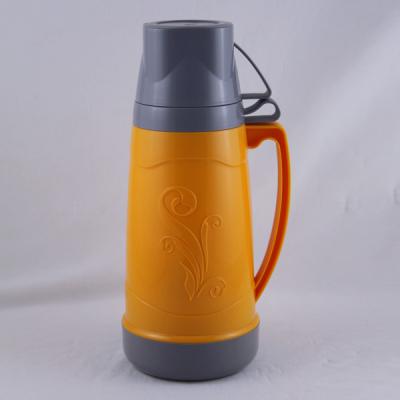 China Viable Large Capacity Vacuum Flask Plastic Glass Thermos Tea Refill Thermal Carafe Pot for sale