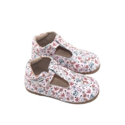 China Round girls' princess shoes 2021 unique soft spring and wholesale new summer baby simple children's leather shoes for sale