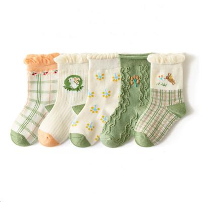 China Breathable Kids Slouch Cool Socks Baby Lace Green Rabbit Kids Socks Gift Set for sale