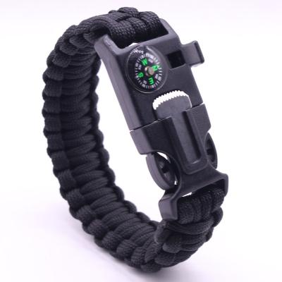 China Multifunctional outdoor camping 5 in 1 special survival paracord bracelet with fire starter, basic paracord bracelets for sale