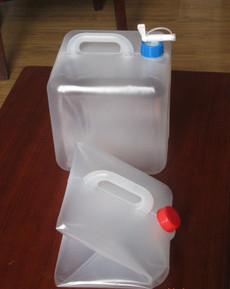 China 10L 20L Foldable LDPE Jerry Can, Collapsible LDPE Cubitainers For Medical for sale