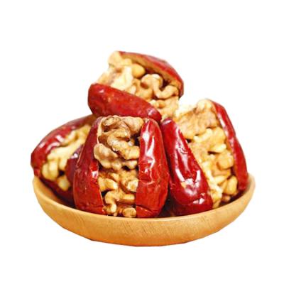 China PRESERVED healthy snack nuts with red dates walnut and red date for sale