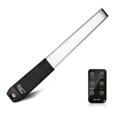 China Aluminum Outdoor Handheld Photo Light Portable Equipment Photography Film Lighting LED Video Light With Outdoor for sale