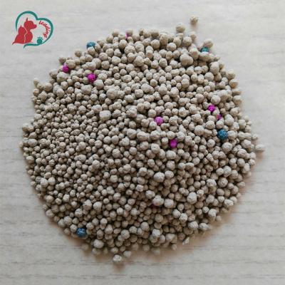 China Sustainable Pet Cleaning Colored Sodium Bentonite Clay Cat Litter for sale