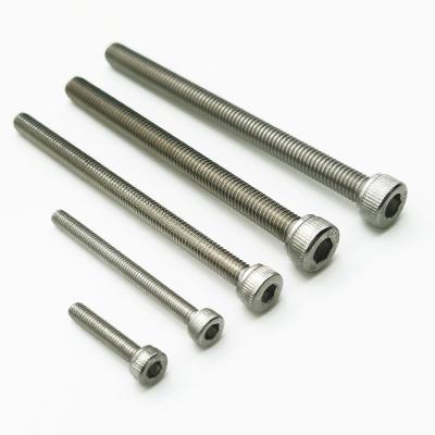 Cina Grade 8.8 Screw Bolt Set Washer Din931 Din933 Metric Stainless Steel Galvanized Hex Bolt in vendita