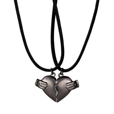 China High Quality Valentine's Day Gift Embrace Heart Broken Heart Shape Couples Magnetic Necklace for sale