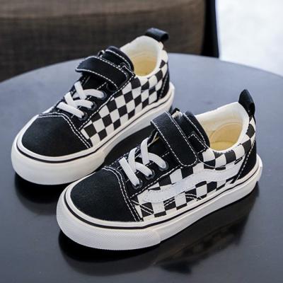 China Newest Hot Selling Fashion Breathable Unique Indoor Children Rubber Comfortable Shoes Leisure Kid's Casual Canvas Shoes For Unisex for sale