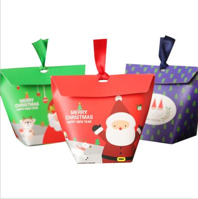 China 2021 New Arrival Recyclable Christmas Candy Bag In Stock Christmas Cookie Box Cute Christmas Gift Box for sale