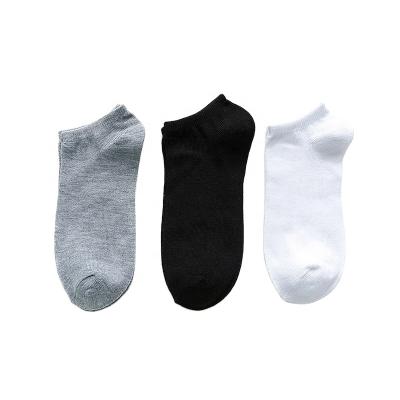 China Wholesale custom logo QUICK DRY cheap no show bangs breathable socks Gray Invisible Socks classic black white women summer fit low tops for sale