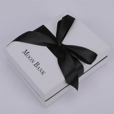 China New Material Manufacturer Custom White Elegant Recycled Chinese Earring Boxes Bridesmaid Gift Packaging Box for sale