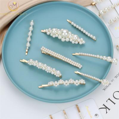 China Japan and Korean-style Korean version of simple hairpin pearl embellishment flower gold word retro bridal clip for sale