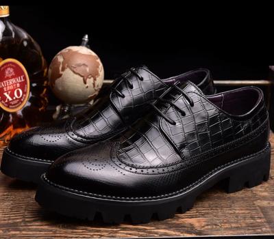 China Men's Oxfords Genuine Leather Luxury Cut Out Round Elegant Shoes Men's Business Casual Brogue Handmade Shoes for sale