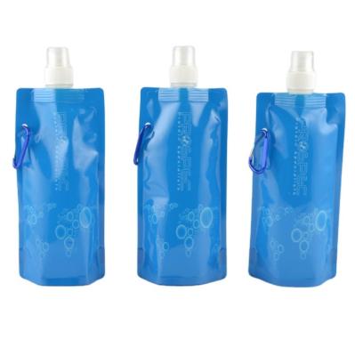 China Custom PE 480ml Plastic Folding Water Bag Bottle Folding Camping Moisture Proof With Carabiner Hook for sale