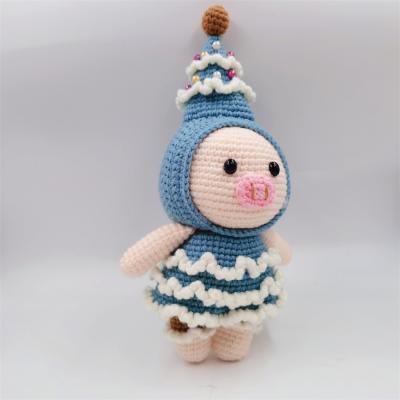 China Plush Customized Crochet Plush Christmas Pig Amigurumi Handmade Knitting Doll for sale