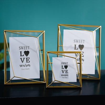 China 100% Handmade Modern Hot Selling Custom Gold Brushed Metal Picture Luxury Style Gift Decoration Home Frames for sale