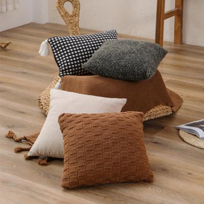 China Luxury Home Musical Decor Wool Pillow With Tassels Sofa Seat Cushions Throw Pillow Indoor for sale