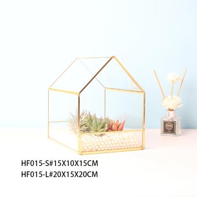 China Delegant Vases Decor Hanging Home Wedding and Diwali/Elegant/Rustic Geometric Glass Mini Greenhouse Lightning Decoration Lighting Item Gift Plants Mini Greenhouse for sale