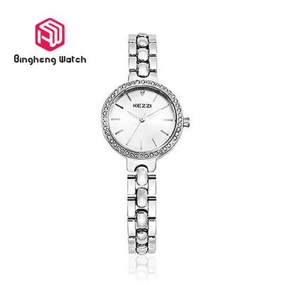 China Stainless Steel Waterproof Luxury Bracelet Watches Water Resistant 27mm Dial Diameter for sale