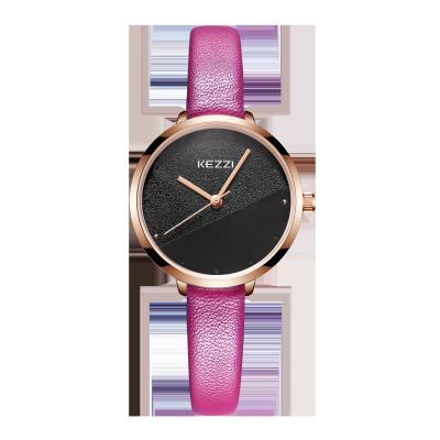 China Reloj lujoso de Kezzi para los relojes de la hembra del líder/del cuarzo de la gente de Yong de las mujeres en venta